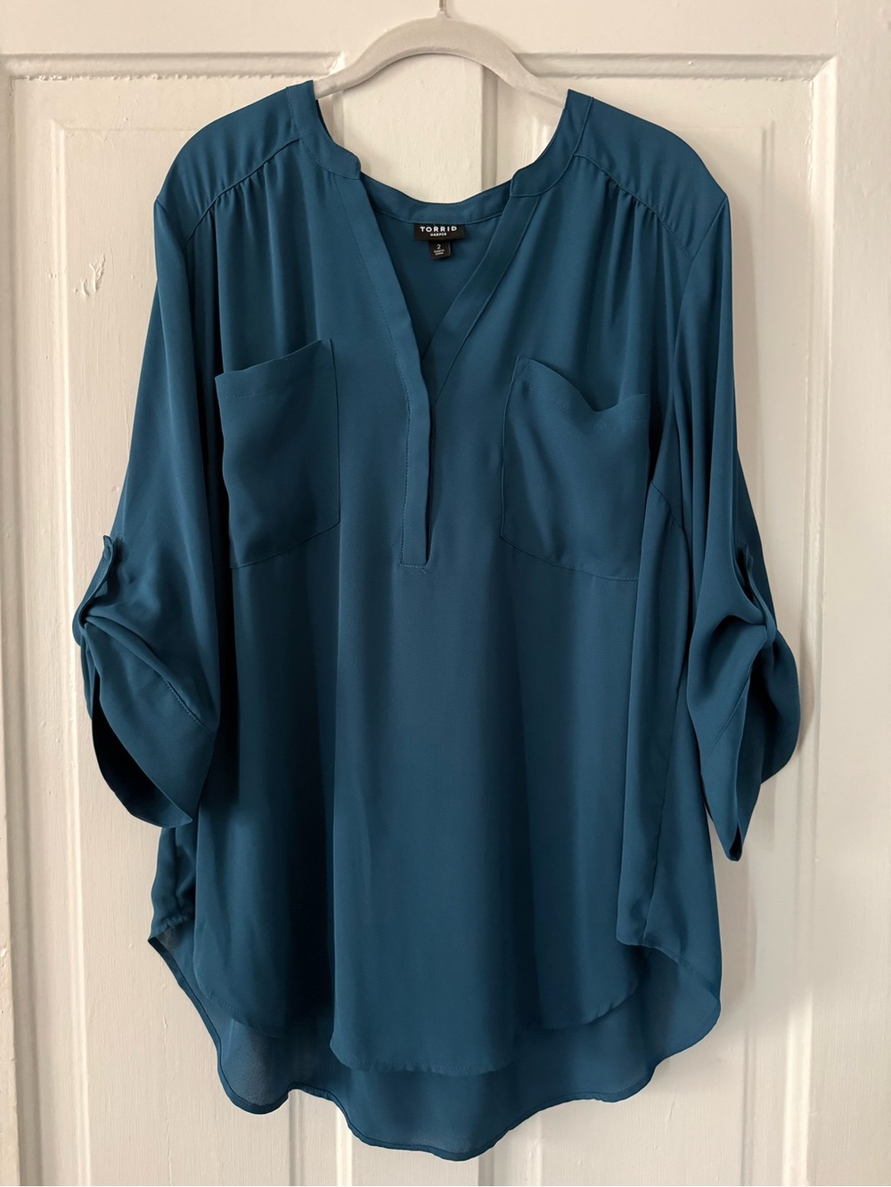 Torrid Harper Teal Split Neck V-Neck Roll-Tab Blouse